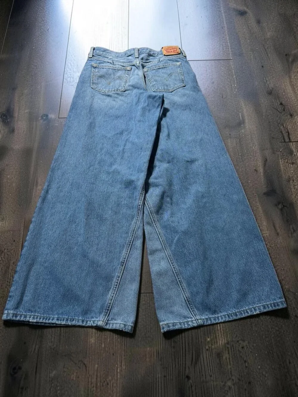 Levi’s 94 Baggy Wide Leg Women's Jeans W28 Y2K Loose Fit Light Wash Denim - Picture 2 of 15
